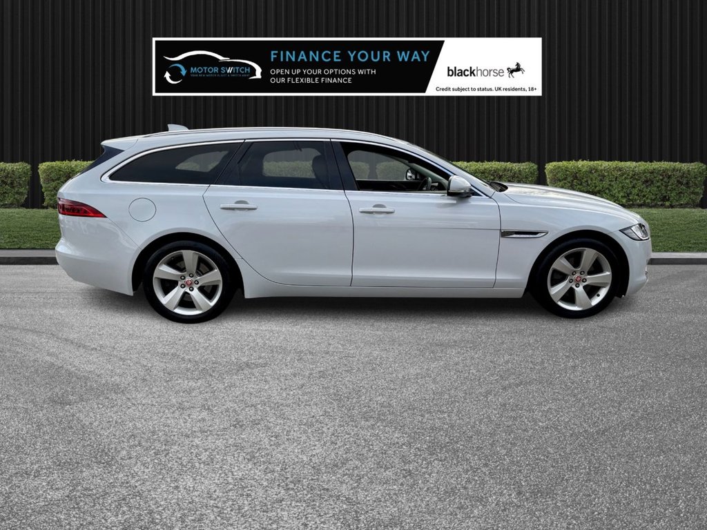 Used Jaguar XF 2018 for sale - 76914741: Photo 5