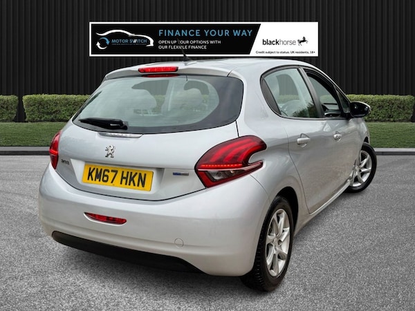 Used Peugeot 208 2017 for sale - 76303459: Photo 11
