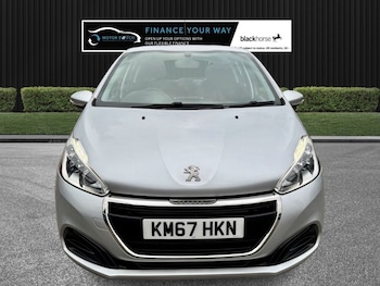Used Peugeot 208 2017 for sale - 76303459: Photo 2