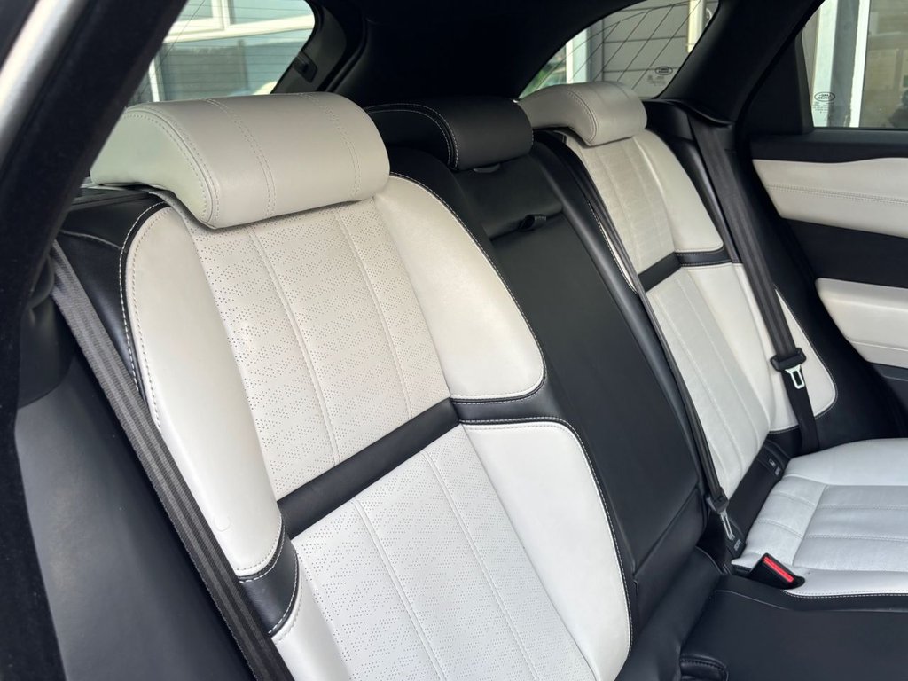 Used Land Rover Range Rover Velar 2018 for sale - 76647706: Photo 32