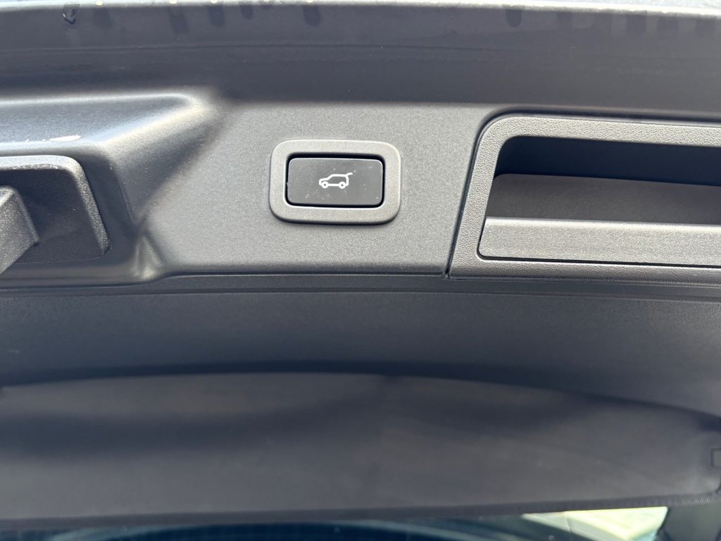 Used Land Rover Range Rover Velar 2018 for sale - 76647706: Photo 40