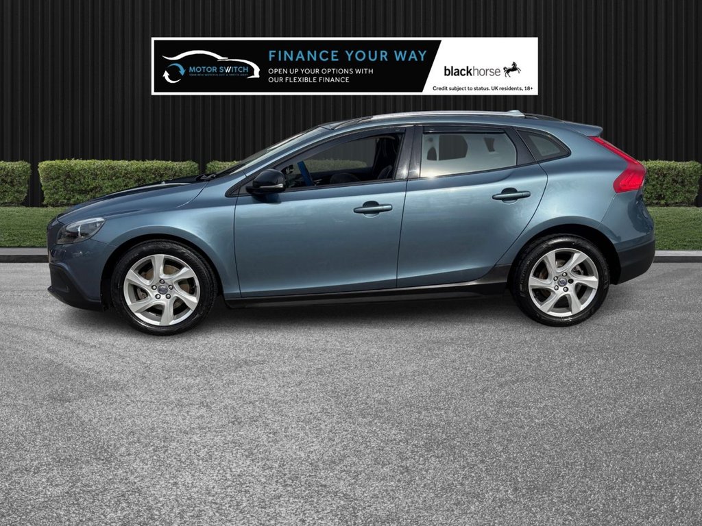 Used Volvo V40 Cross Country 2014 for sale - 77967089: Photo 12