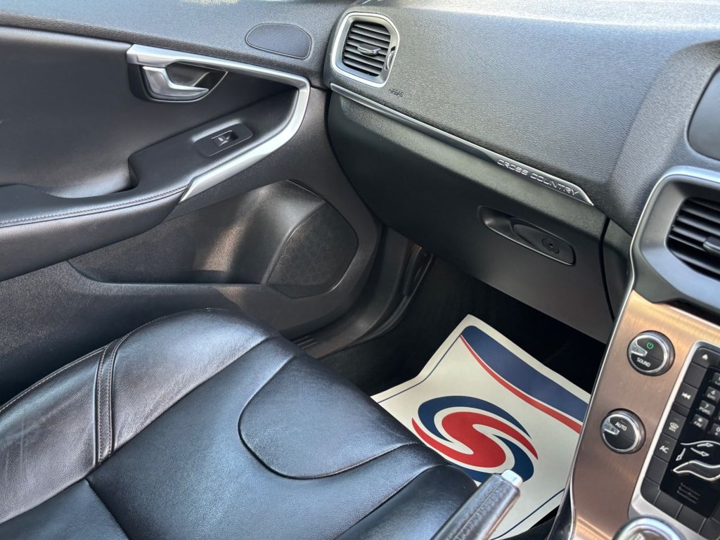 Used Volvo V40 Cross Country 2014 for sale - 77967089: Photo 20