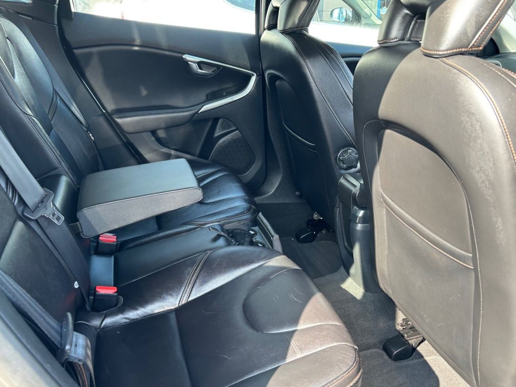 Used Volvo V40 Cross Country 2014 for sale - 77967089: Photo 25