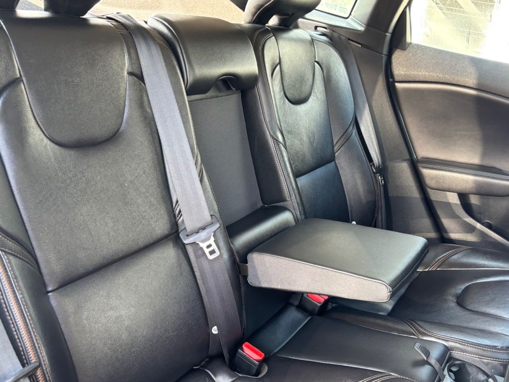 Used Volvo V40 Cross Country 2014 for sale - 77967089: Photo 29