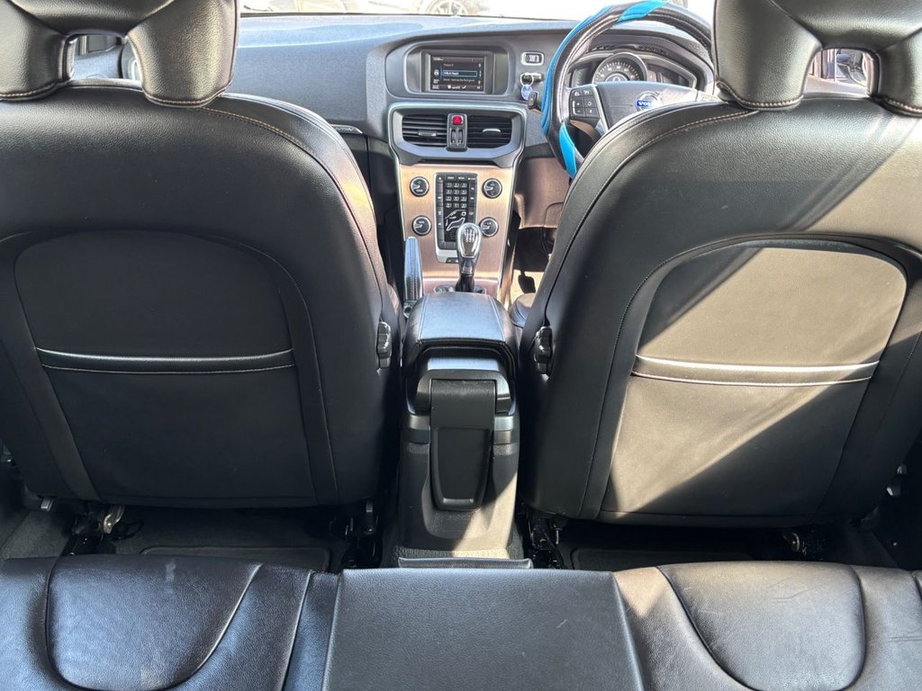 Used Volvo V40 Cross Country 2014 for sale - 77967089: Photo 31