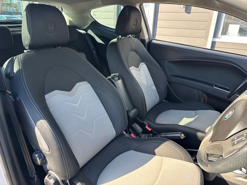 Used Alfa Romeo MiTo 2015 for sale - 77764780: Photo 19