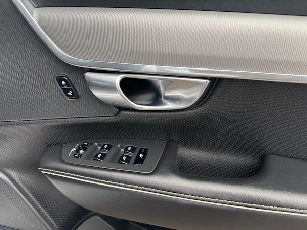 Used Volvo S90 2018 for sale - 74367857: Photo 23