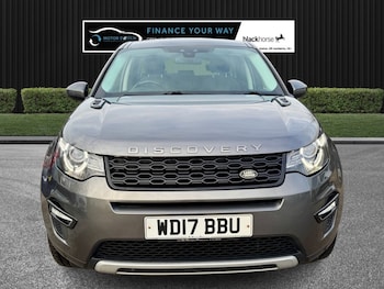 Used Land Rover Discovery Sport 2017 for sale - 76711082: Photo
