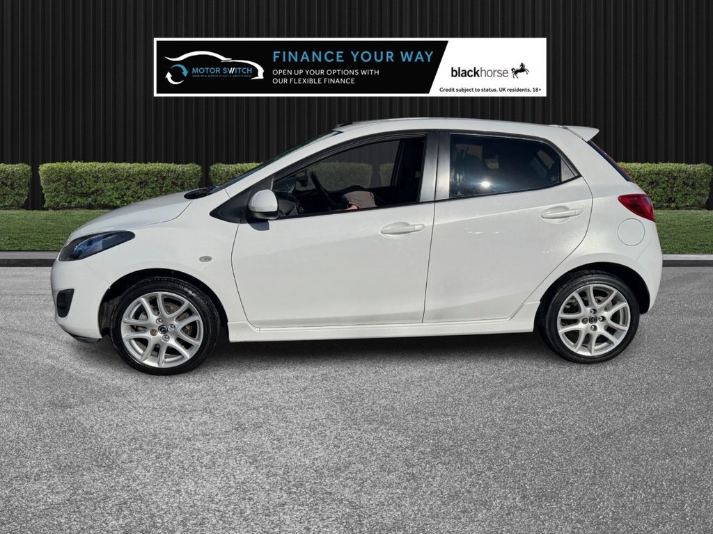 Used Mazda Mazda2 2014 for sale - 77734012: Photo 5