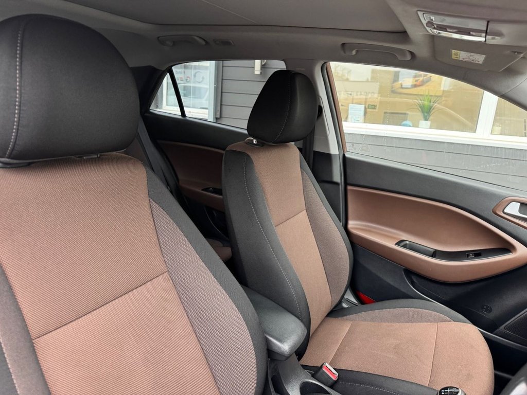 Used Hyundai i20 2016 for sale - 76867929: Photo 25