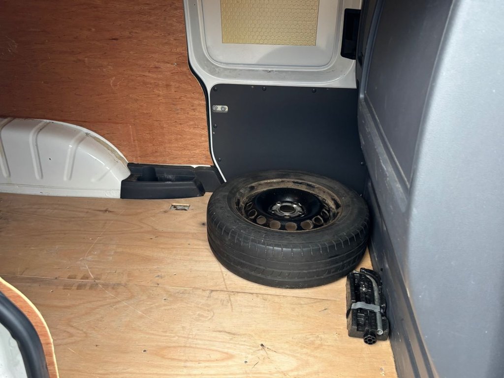 Used Volkswagen Caddy 2014 for sale - 76280201: Photo 27