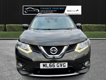 Used Nissan X-Trail 2016 for sale - 77654647: Photo