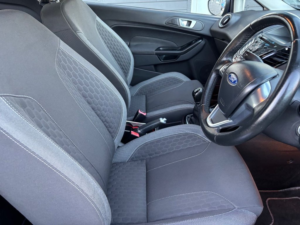 Used Ford Fiesta 2015 for sale - 76686087: Photo 15