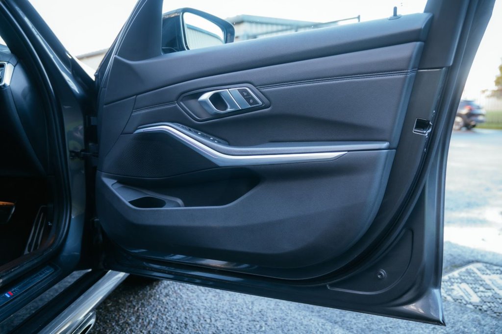 Used BMW 3 Series 2021 for sale - 76934795: Photo 43