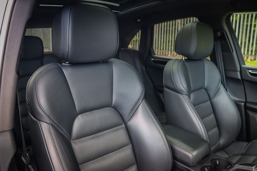 Used Porsche Macan 2019 for sale - 76190773: Photo 41