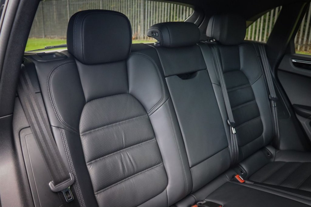 Used Porsche Macan 2019 for sale - 76190773: Photo 44