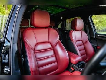 Used Porsche Macan 2023 for sale - 78425638: Photo