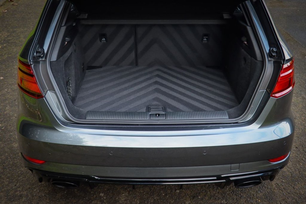 Used Audi RS3 2019 for sale - 76068529: Photo 45