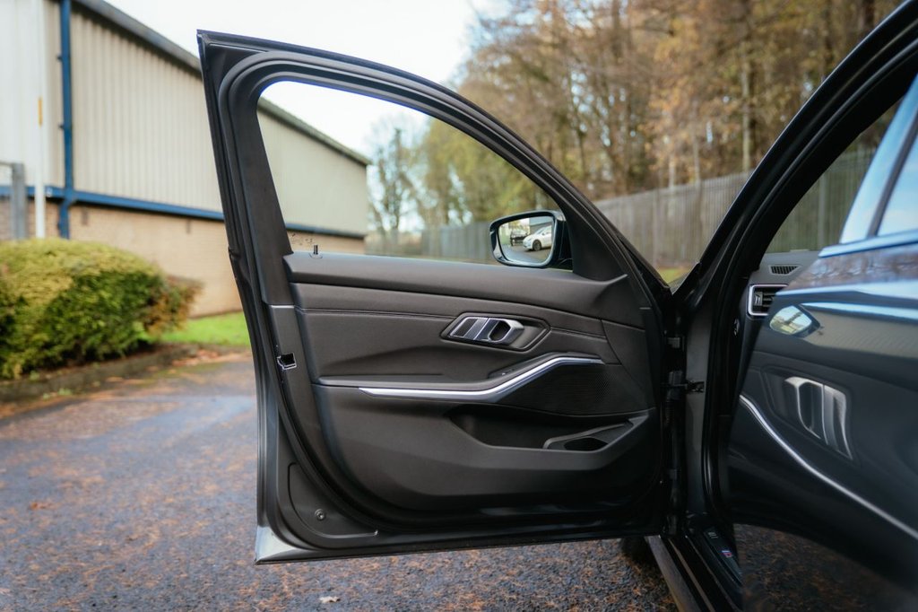 Used BMW 3 Series 2021 for sale - 76724335: Photo 45