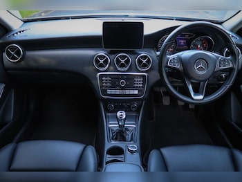 Used Mercedes-Benz A-Class 2017 for sale - 75727350: Photo