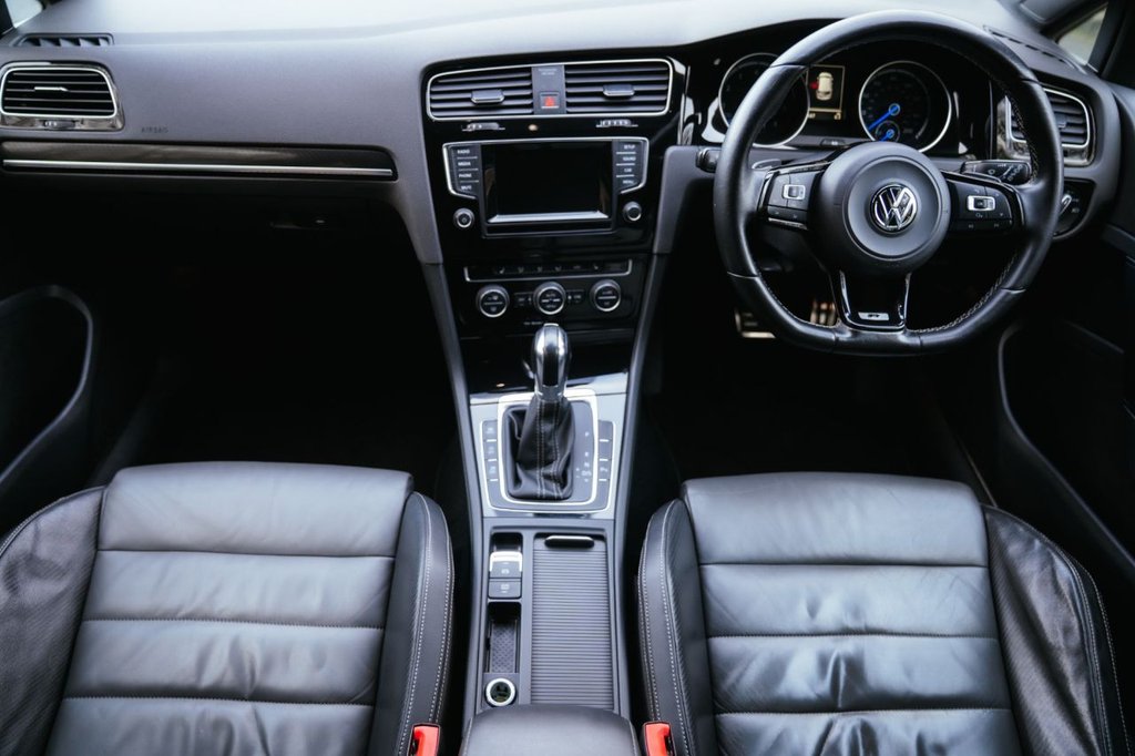 Used Volkswagen Golf 2014 for sale - 77582996: Photo 2