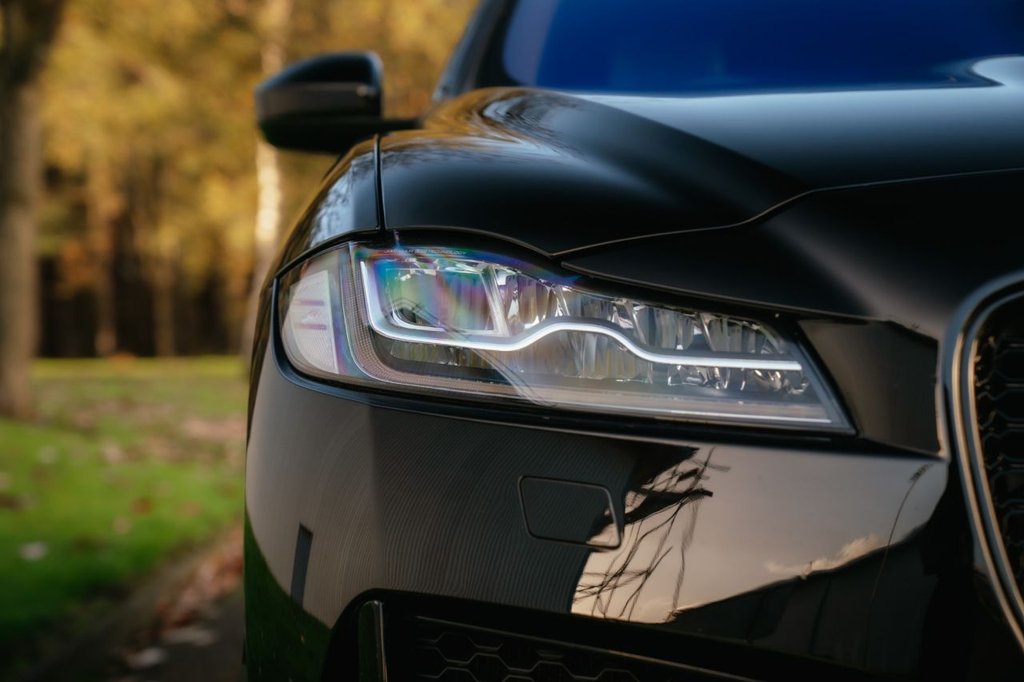 Used Jaguar F-Pace 2016 for sale - 76647660: Photo 18