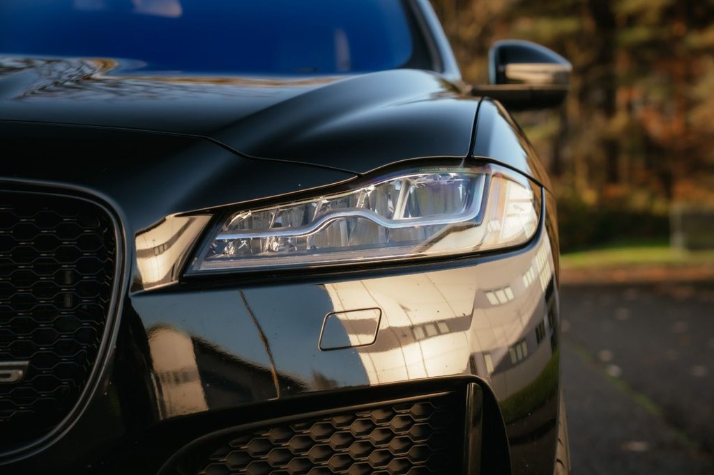 Used Jaguar F-Pace 2016 for sale - 76647660: Photo 21