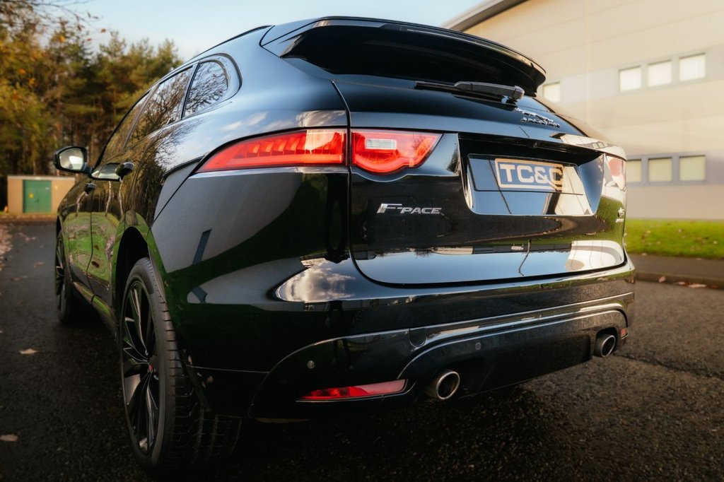 Used Jaguar F-Pace 2016 for sale - 76647660: Photo 30