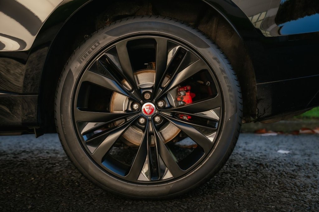 Used Jaguar F-Pace 2016 for sale - 76647660: Photo 32