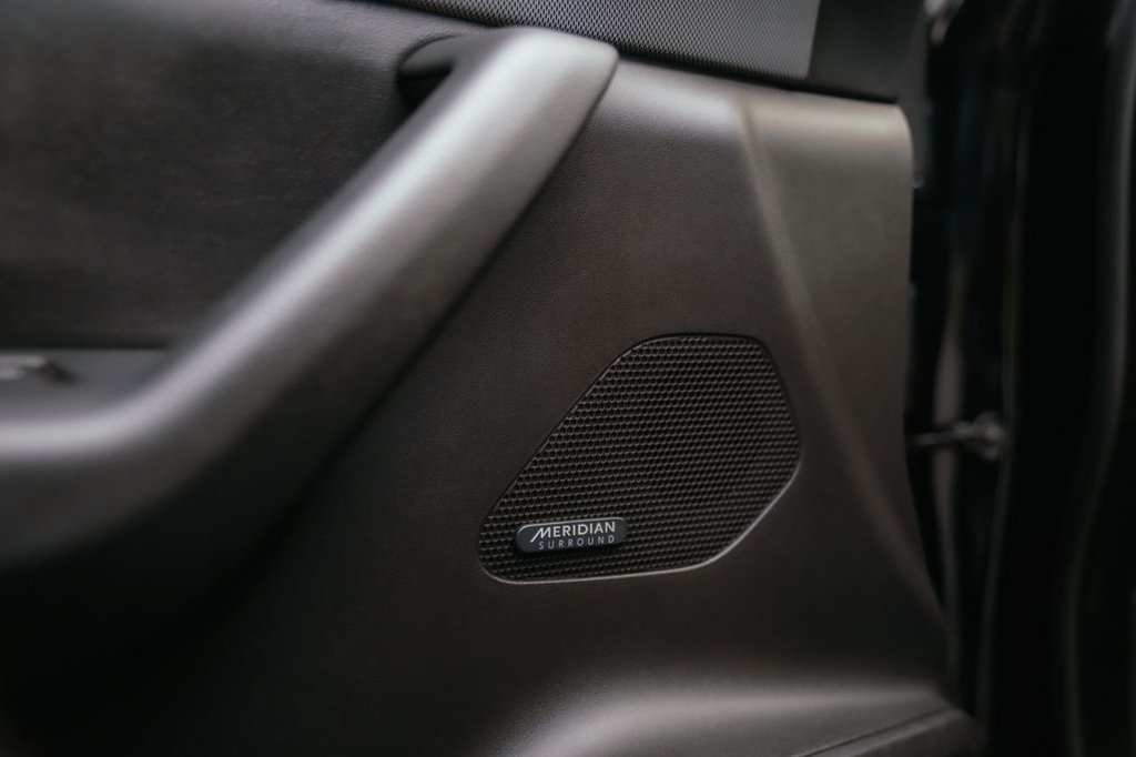 Used Jaguar F-Pace 2016 for sale - 76647660: Photo 47