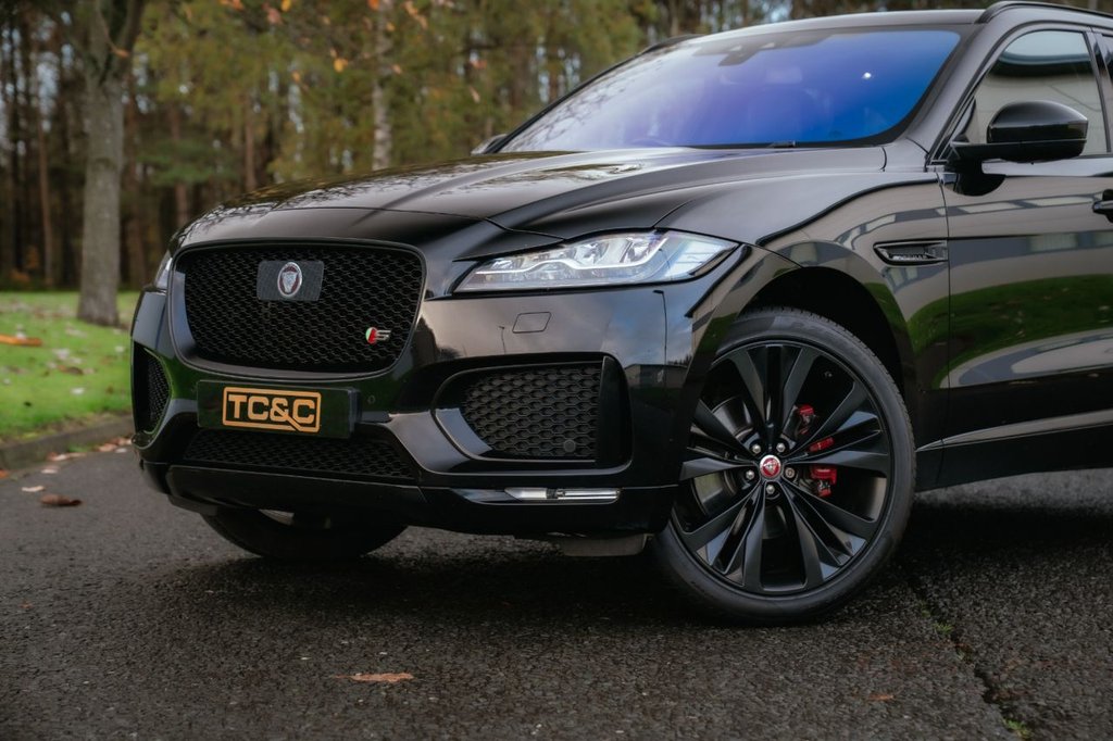Used Jaguar F-Pace 2016 for sale - 76647660: Photo 5