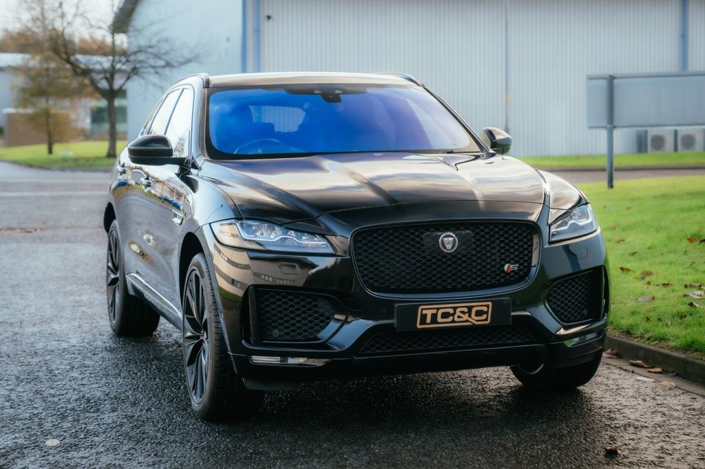 Used Jaguar F-Pace 2016 for sale - 76647660: Photo 9