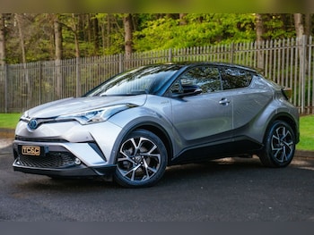 Used Toyota C-HR 2017 for sale - 78372134: Photo