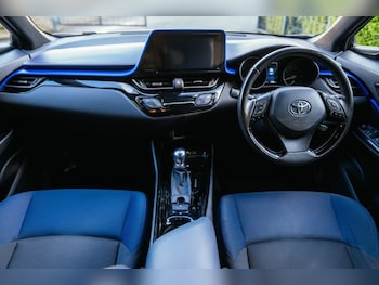 Used Toyota C-HR 2017 for sale - 78372134: Photo