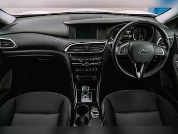 Used Infiniti Q30 2016 for sale - 79856440: Photo