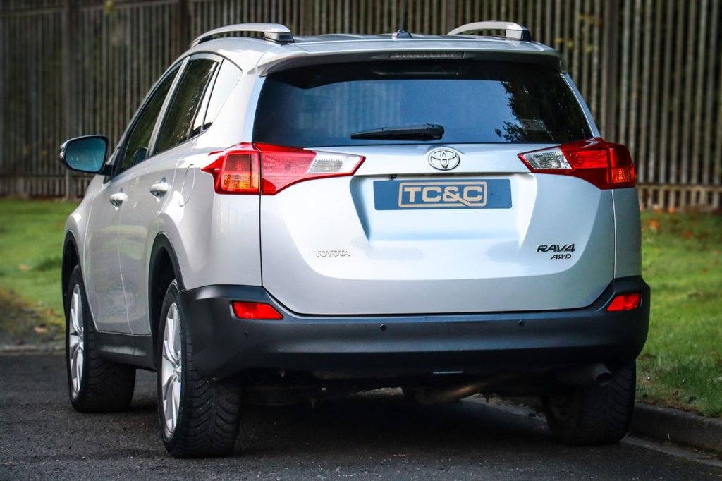 Used Toyota RAV4 2015 for sale - 76654409: Photo 13