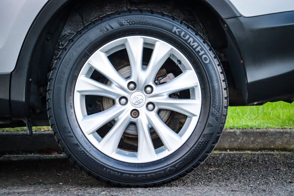 Used Toyota RAV4 2015 for sale - 76654409: Photo 32