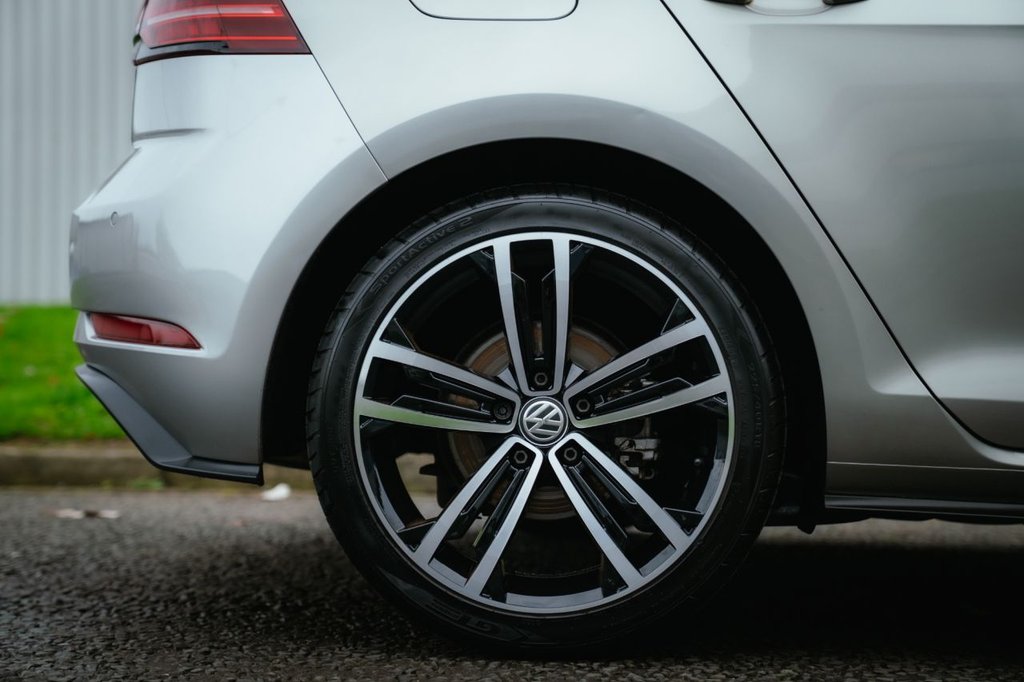 Used Volkswagen Golf 2018 for sale - 76604542: Photo 33