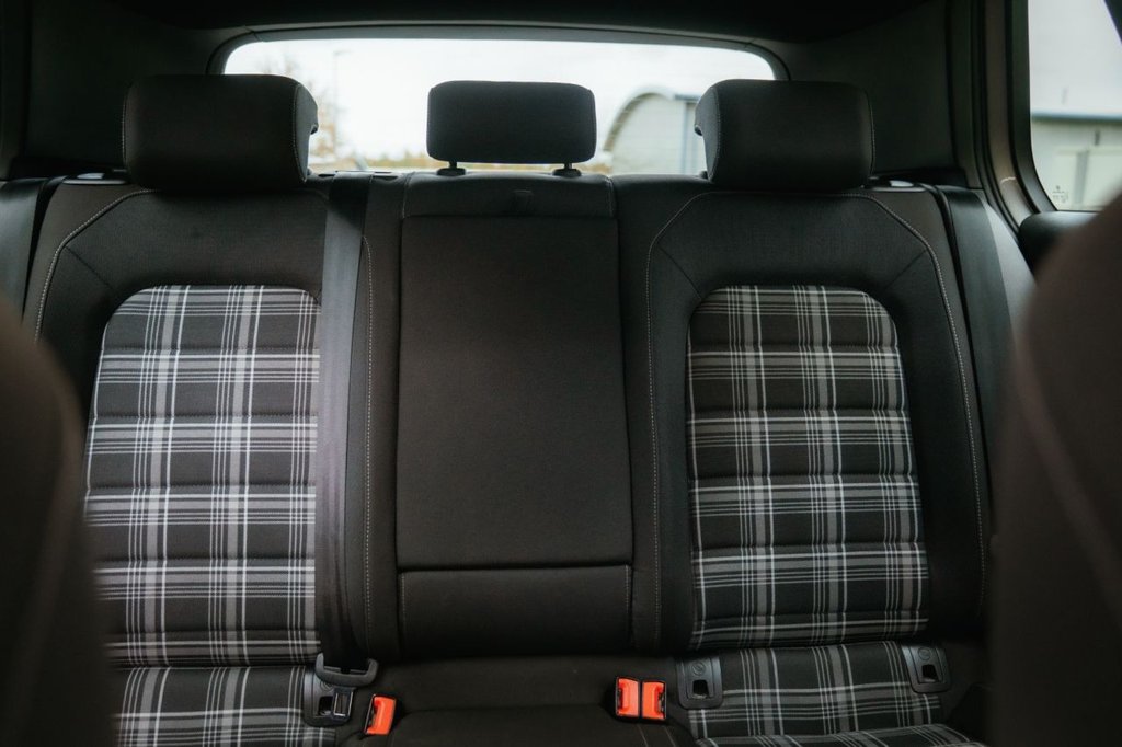 Used Volkswagen Golf 2018 for sale - 76604542: Photo 41