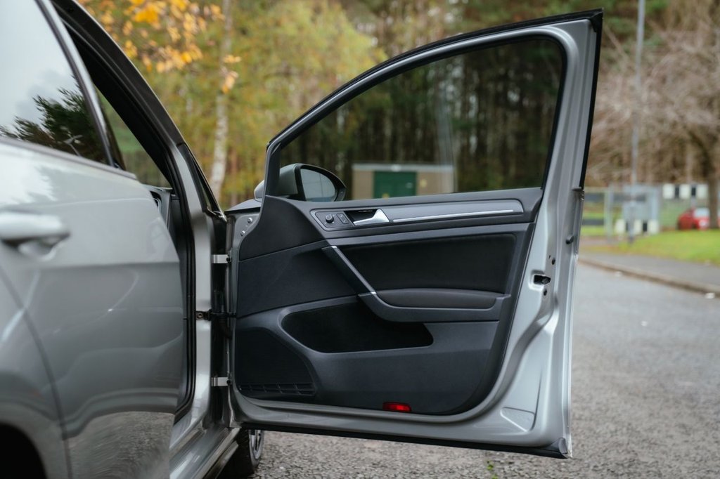 Used Volkswagen Golf 2018 for sale - 76604542: Photo 43