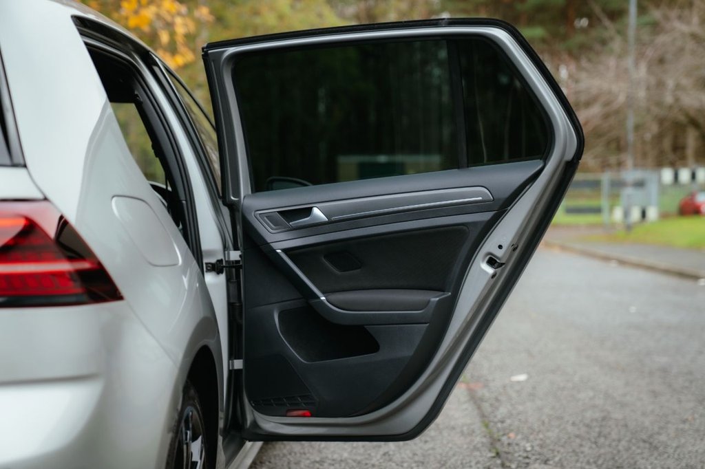 Used Volkswagen Golf 2018 for sale - 76604542: Photo 45