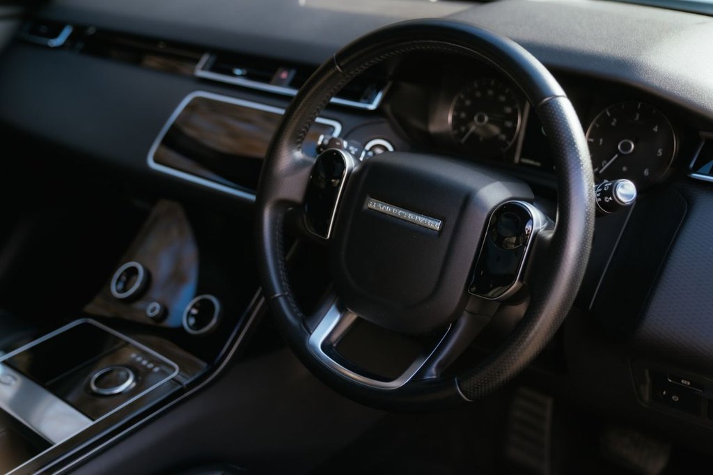 Used Land Rover Range Rover Velar 2018 for sale - 77849460: Photo 37