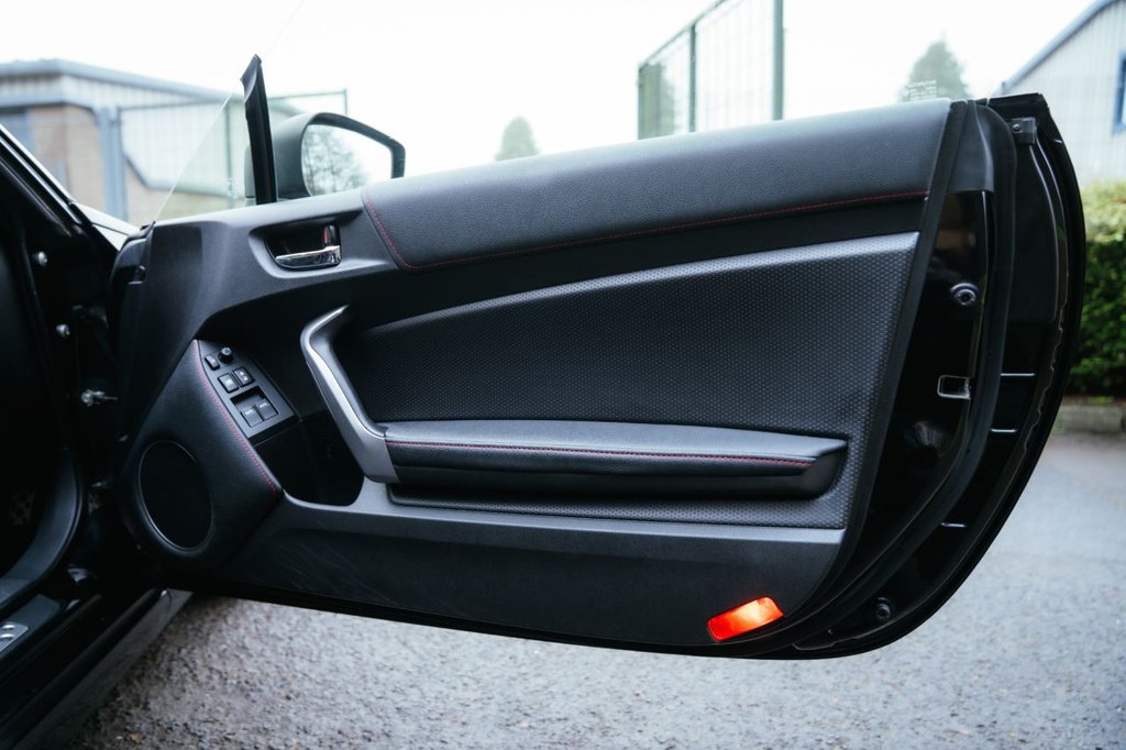 Used Toyota GT86 2012 for sale - 77383961: Photo 47