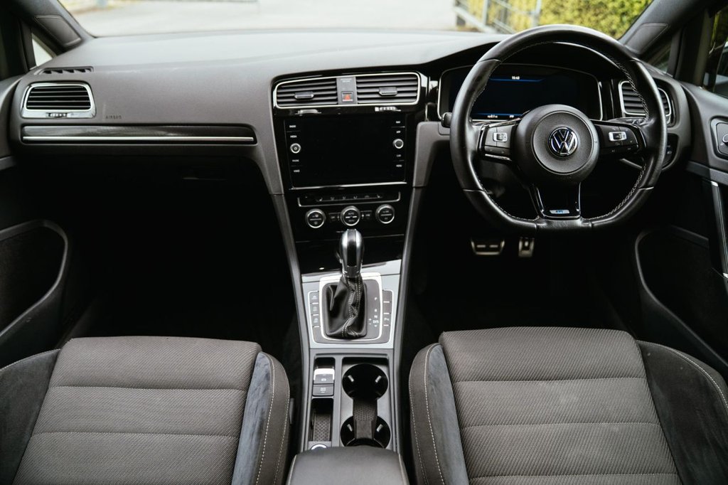 Used Volkswagen Golf 2017 for sale - 78044054: Photo 37