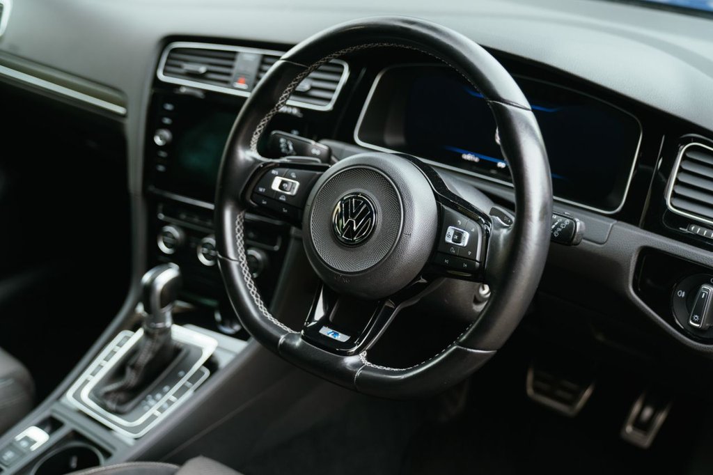 Used Volkswagen Golf 2017 for sale - 78044054: Photo 39