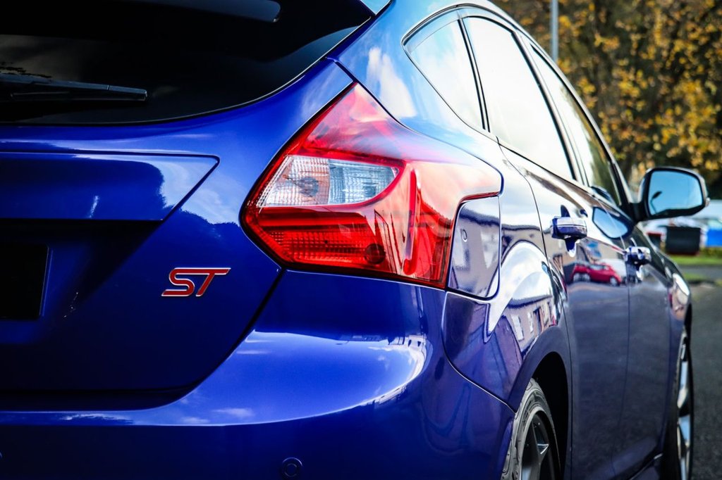 Used Ford Focus 2013 for sale - 76417056: Photo 19