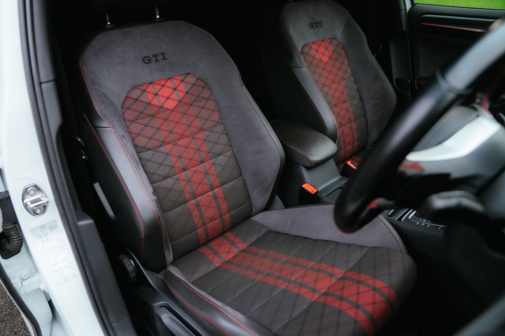 Used Volkswagen Golf 2020 for sale - 77383977: Photo 4