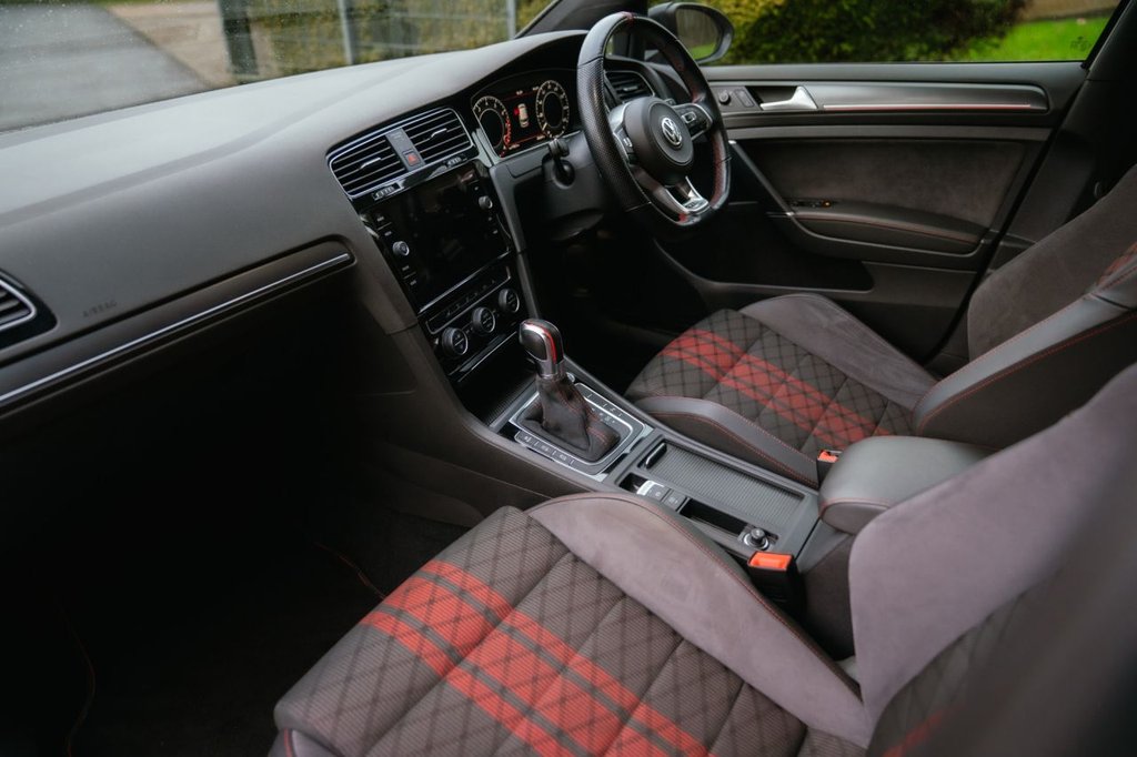 Used Volkswagen Golf 2020 for sale - 77383977: Photo 48