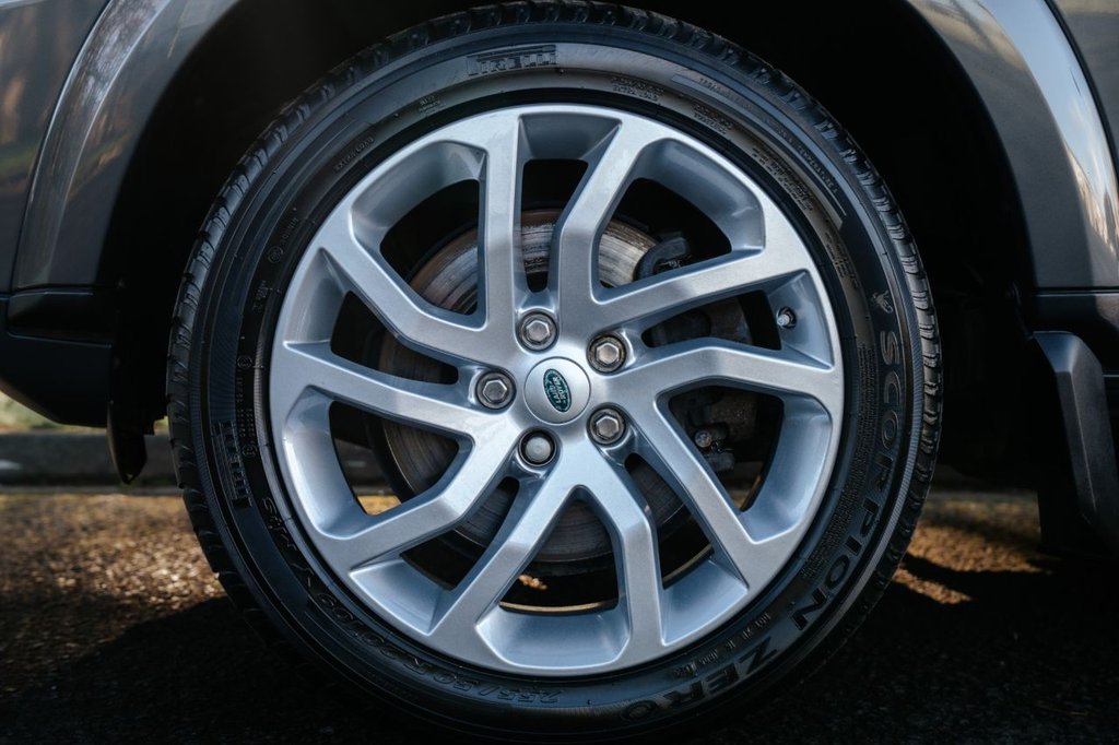 Used Land Rover Discovery 2016 for sale - 77792102: Photo 3